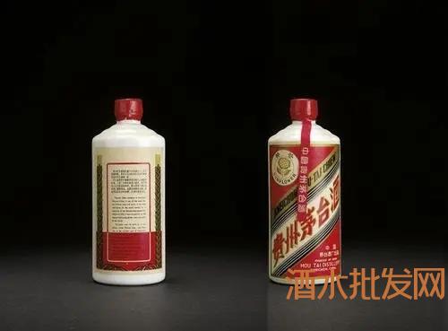 茅臺(tái)回收老酒酒價(jià)格查詢_茅臺(tái)酒老酒回收價(jià)格_茅臺(tái)回收老酒酒價(jià)格表