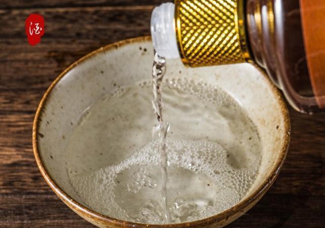 白酒等于多少啤酒_白酒等于酒精嗎_500ml白酒等于多少斤