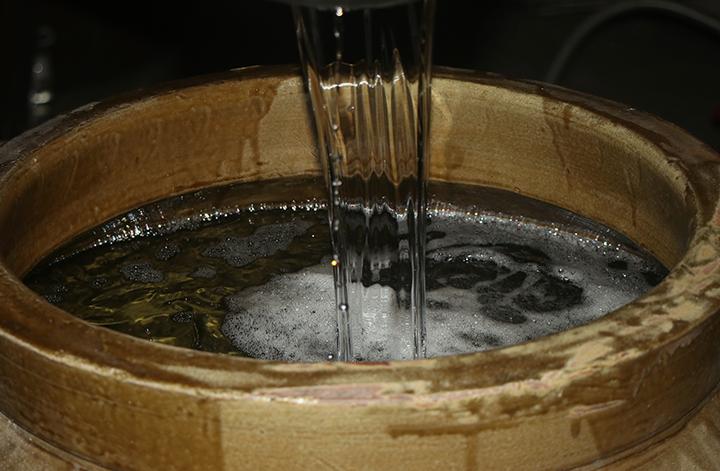 酒精勾兌酒的執(zhí)行標準_酒精勾兌酒能喝嗎_酒精勾兌酒